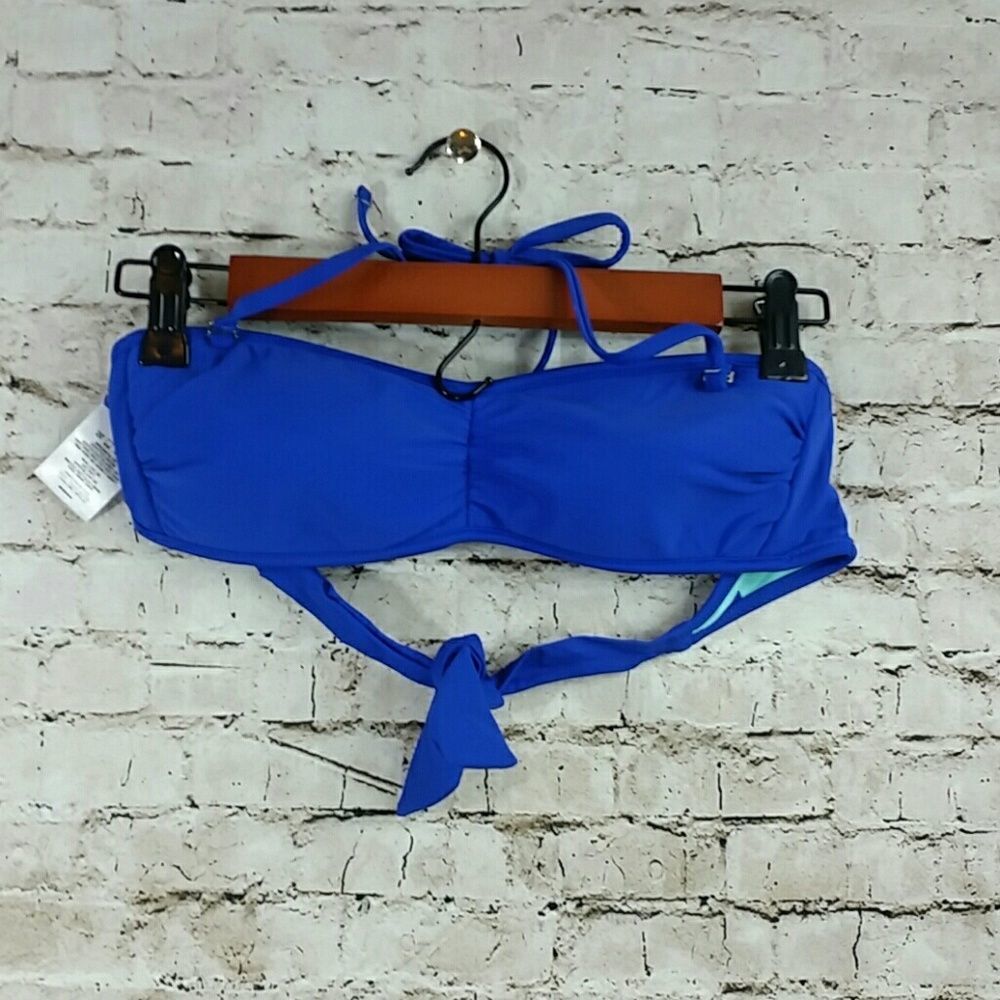 - Swim top halter bikini M Revers-able. 👙Collections By Catalina NWOT